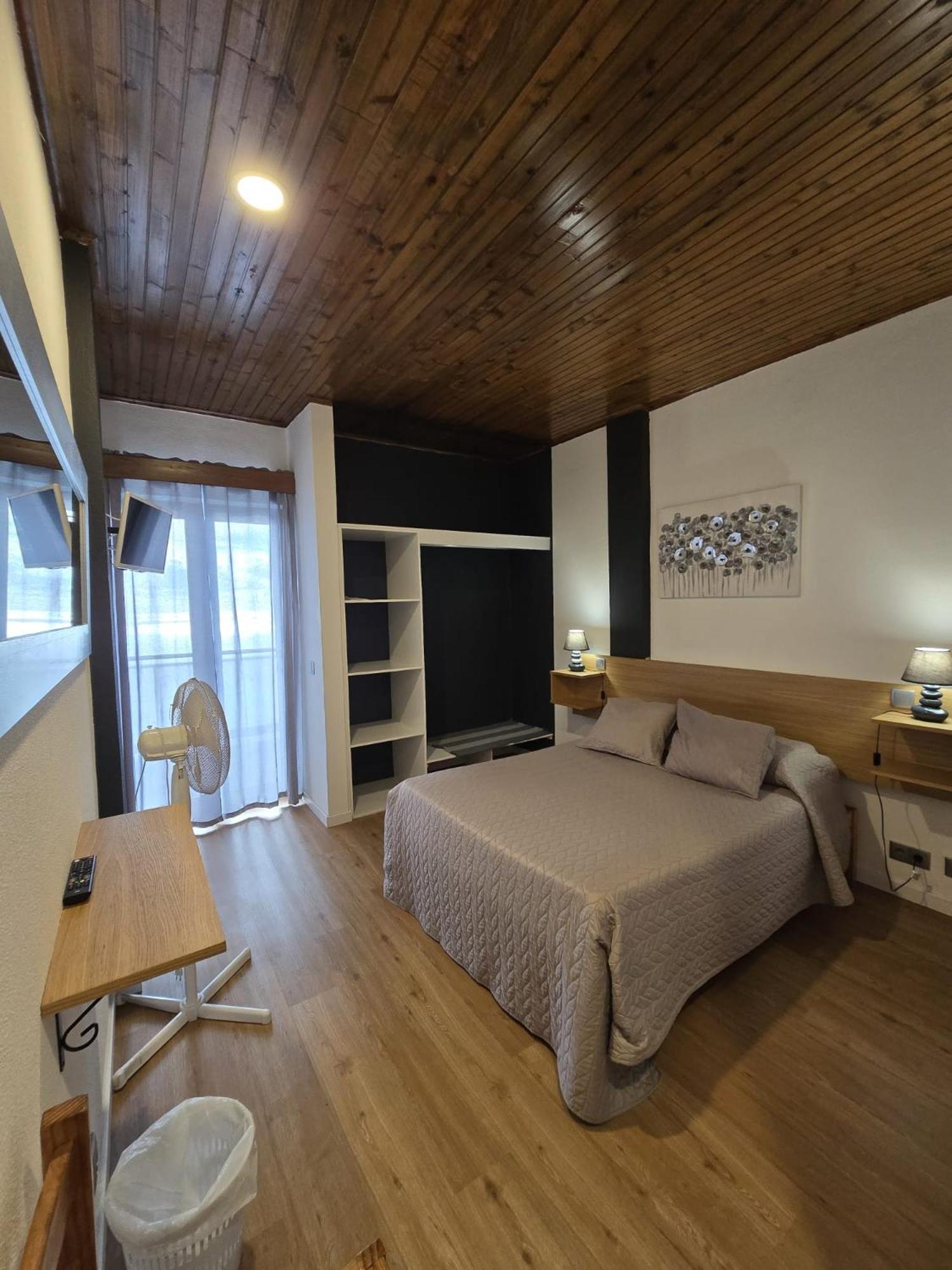 Hotel Al Moniz Água de Pena Zewnętrze zdjęcie